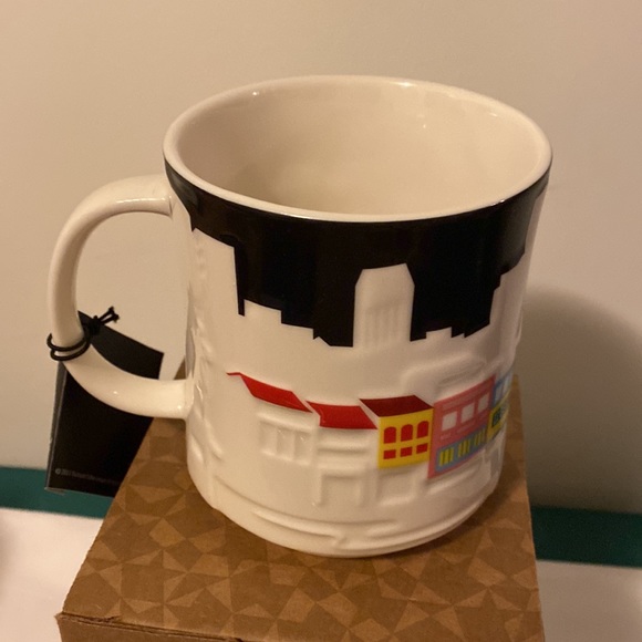 BNWT Starbucks Singapore - Picture 8 of 12